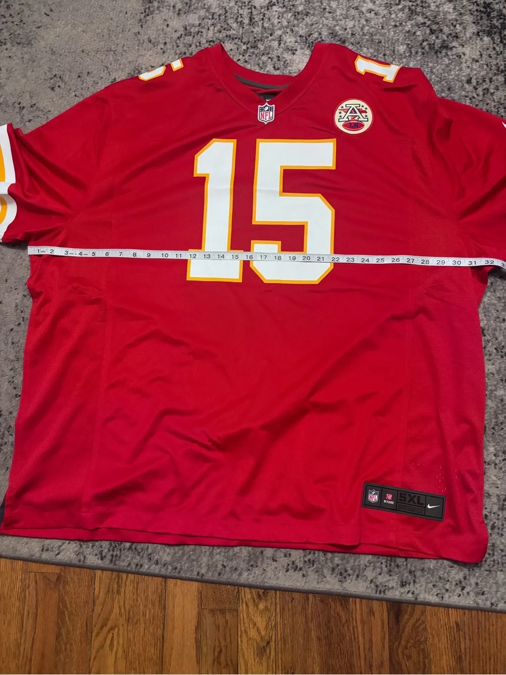 Official Nike Patrick Mahomes stitched #15 Jersey Football Chiefs 5XL KC - Picture 9 of 10